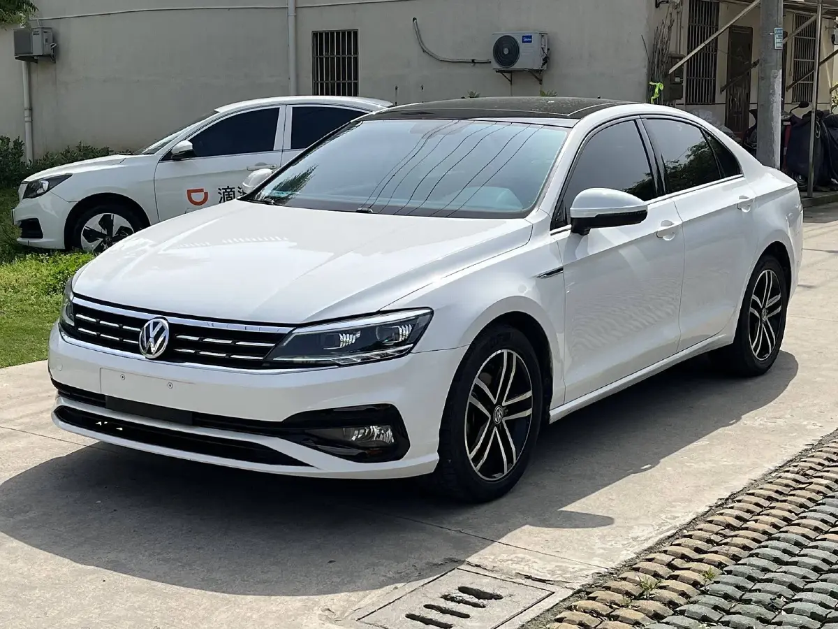2017 Volkswagen Lamando 1.4T 150HP L4 7DCT