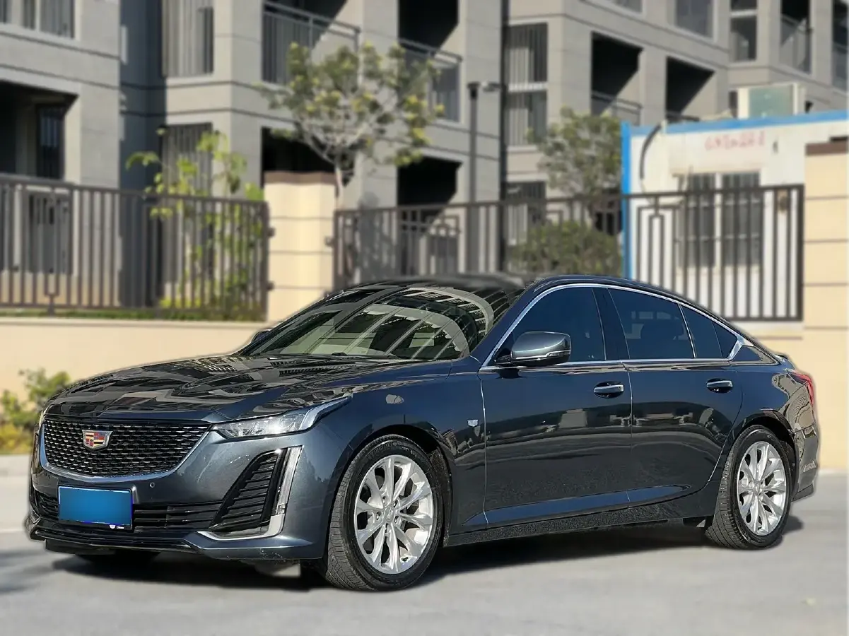 2021 Cadillac CT5 2.0T 237HP L4 10AT