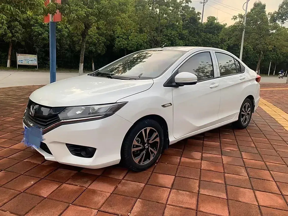 2016 Honda Greiz 1.5L 131HP L4 CVT