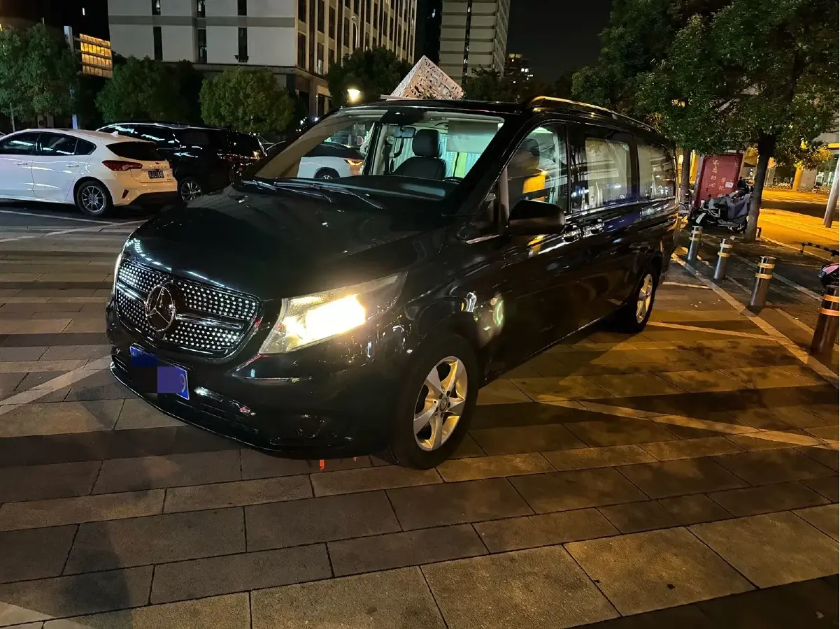 2016 Mercedes-Benz Vito 2.0T 211HP L4 7AT