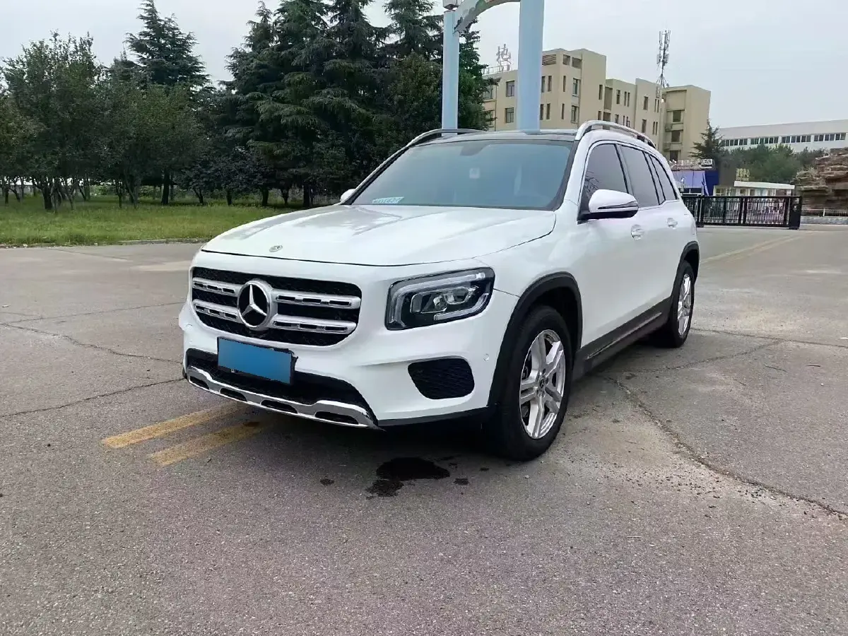 2023 Mercedes-Benz GLB Class 2.0T 190HP L4 8DCT