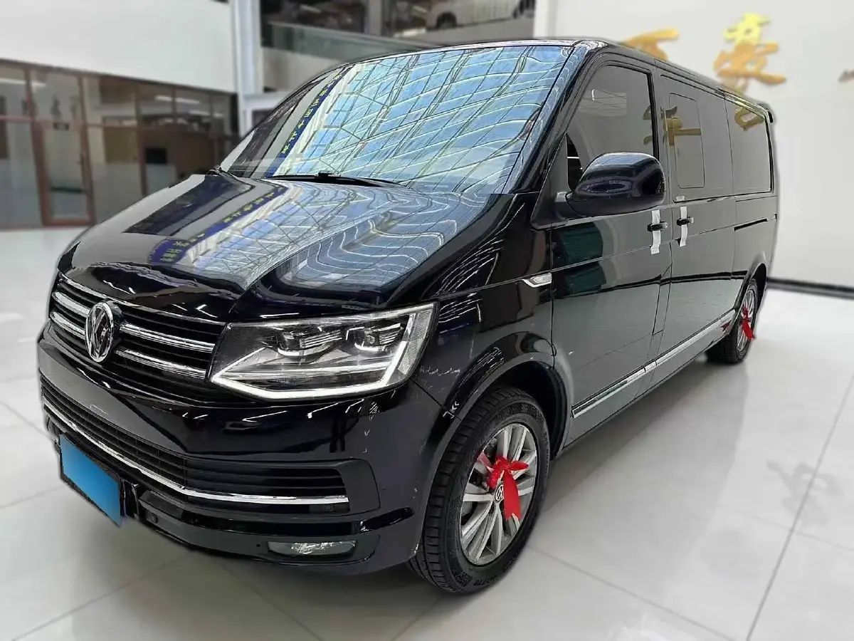 2017 Volkswagen Caravelle 2.0T 204HP L4 7DCT