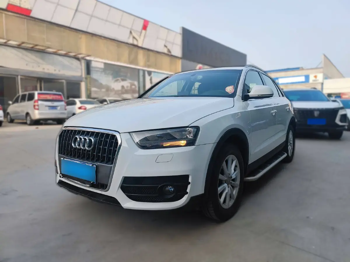 2013 Audi Q3 2.0T 170HP L4 7DCT
