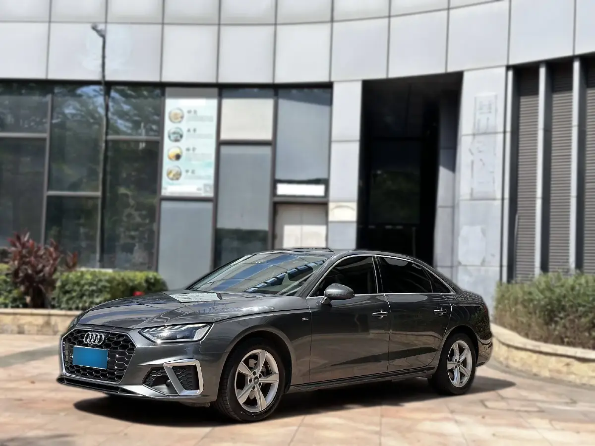 2020 Audi A4L 2.0T 150HP L4 7DCT