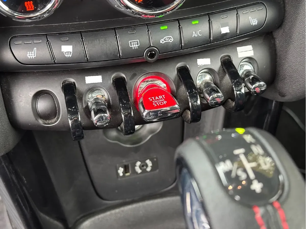 2016 MINI JCW 2.0T 231HP L4 6AT,autocango,china used car exporter,china ev exporter,chinese used car exporter,chinese used ev exporter