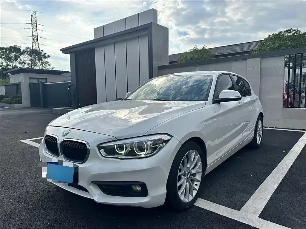2015 BMW 1 Series 1.6T 177HP L4 8AT