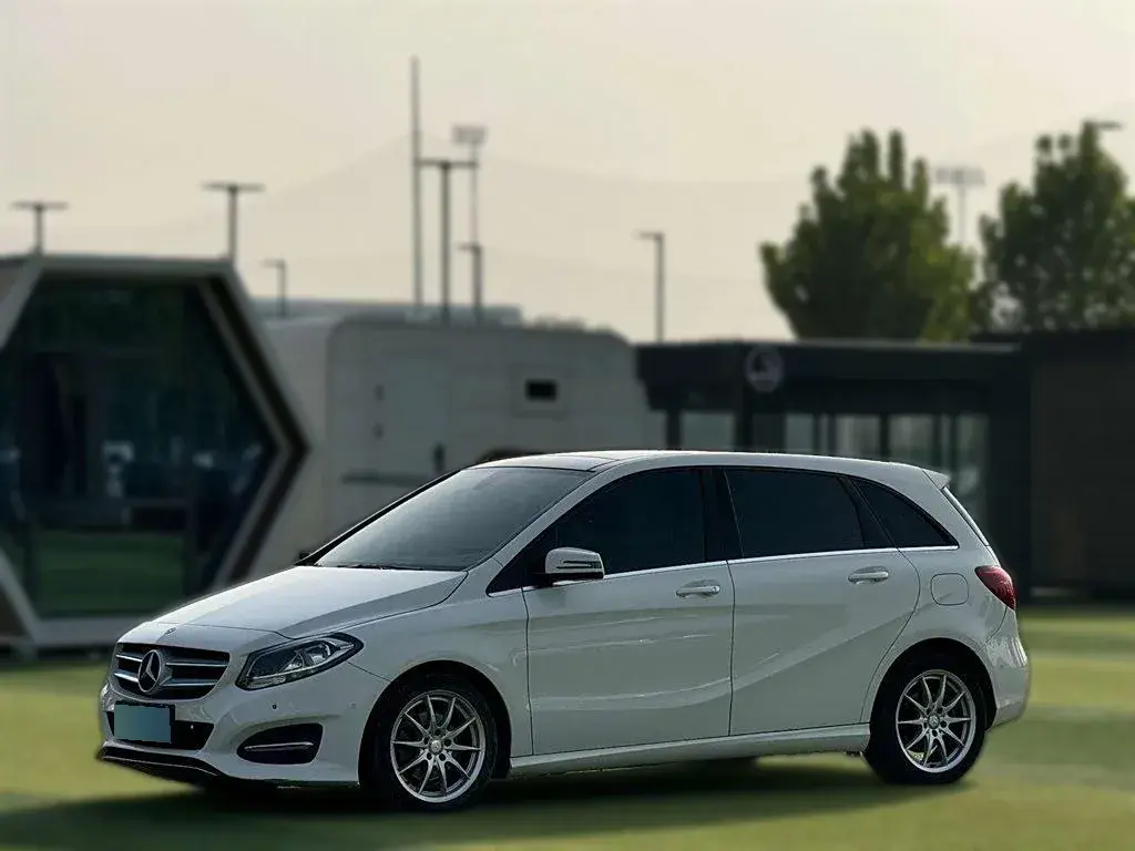 2016 Mercedes-Benz B Class 1.6T 156HP L4 7DCT
