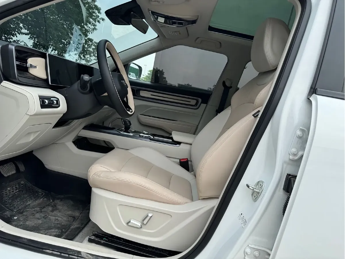 2023 Geely ICON 1.5T 181HP L4 7DCT,autocango,china used car exporter,china ev exporter,chinese used car exporter,chinese used ev exporter