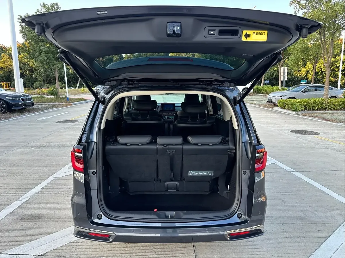 2022 Honda Odyssey 2.0L 146HP L4 E-CVT Hybrid,autocango,china used car exporter,china ev exporter,chinese used car exporter,chinese used ev exporter