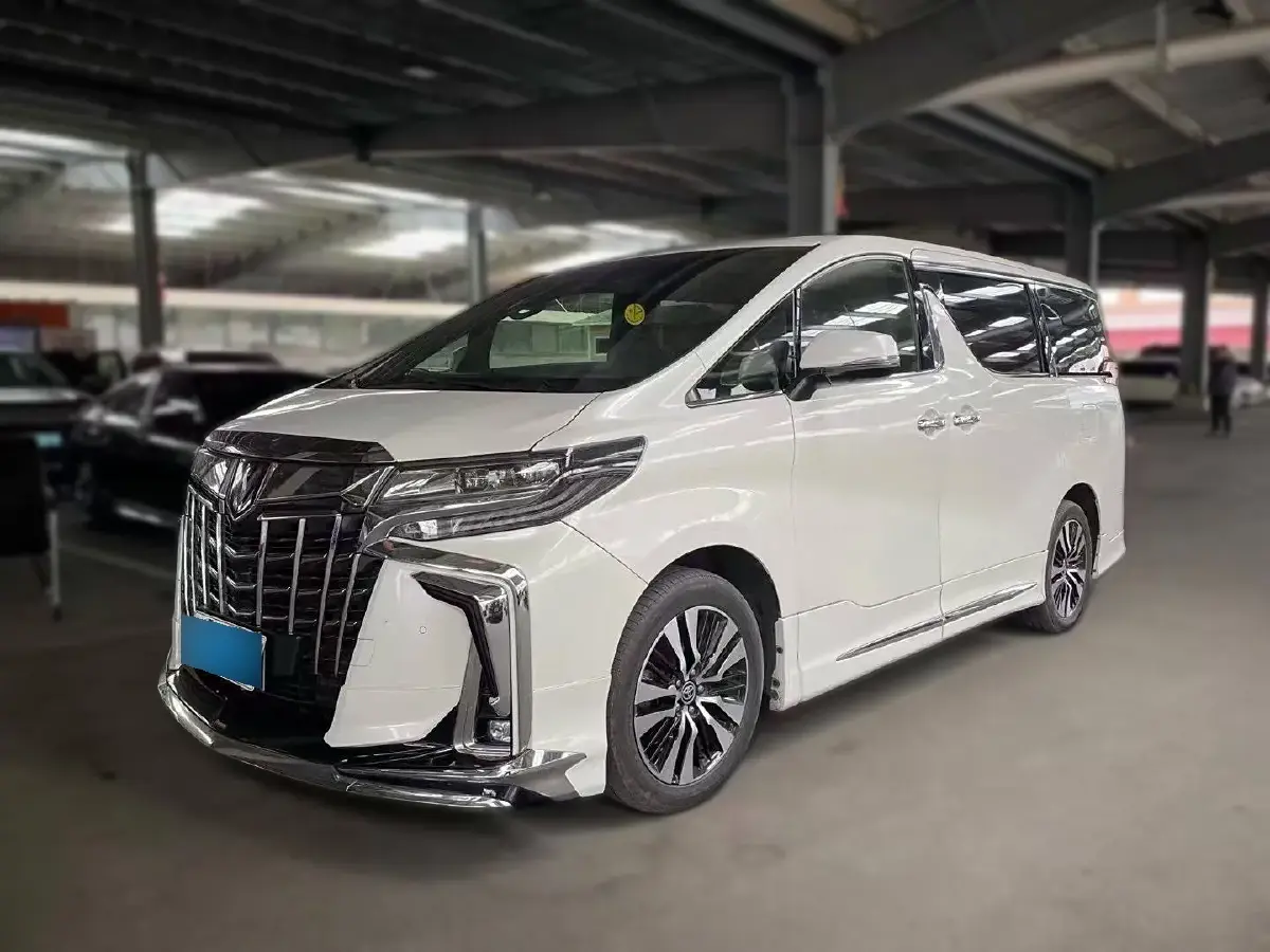 2015 Toyota Alphard 3.5L 275HP V6 6AT