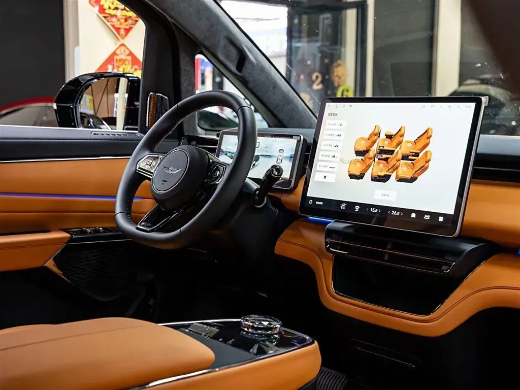 2024 LEVC L380 BEV 140KWH,autocango,china used car exporter,china ev exporter,chinese used car exporter,chinese used ev exporter