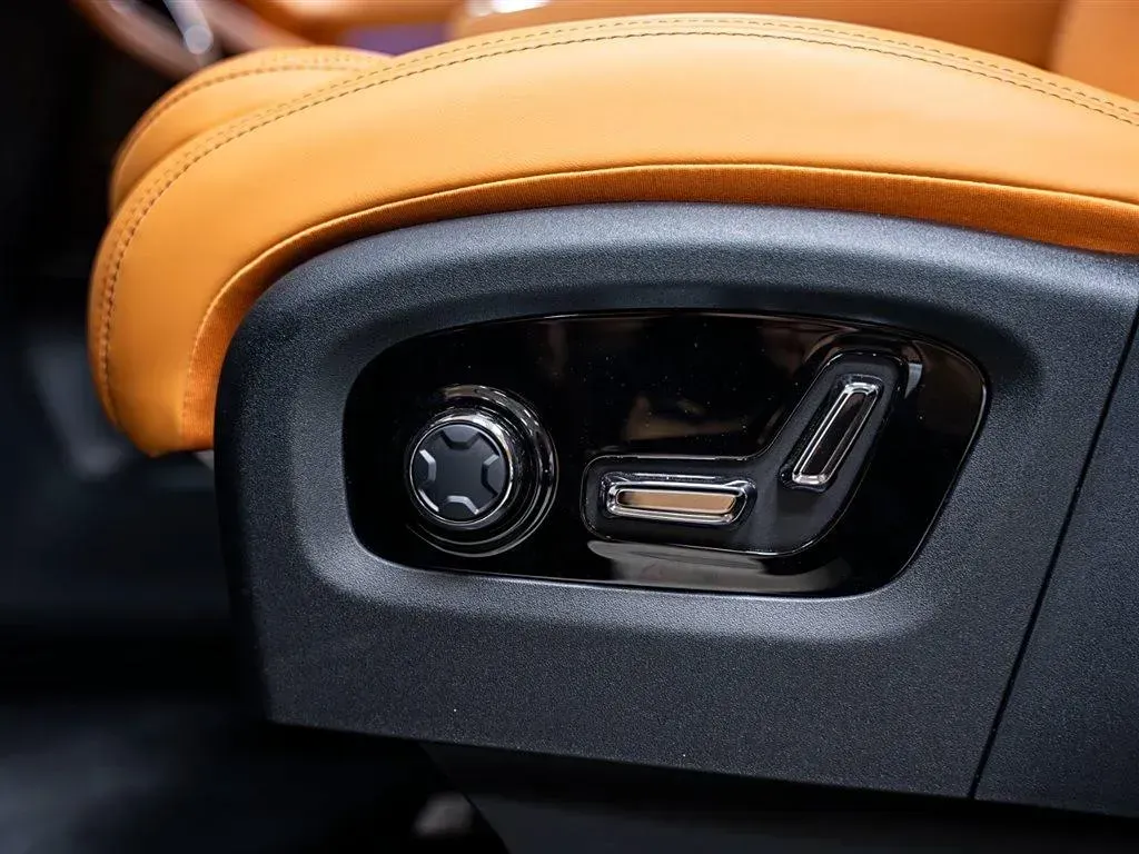 2024 LEVC L380 BEV 140KWH,autocango,china used car exporter,china ev exporter,chinese used car exporter,chinese used ev exporter