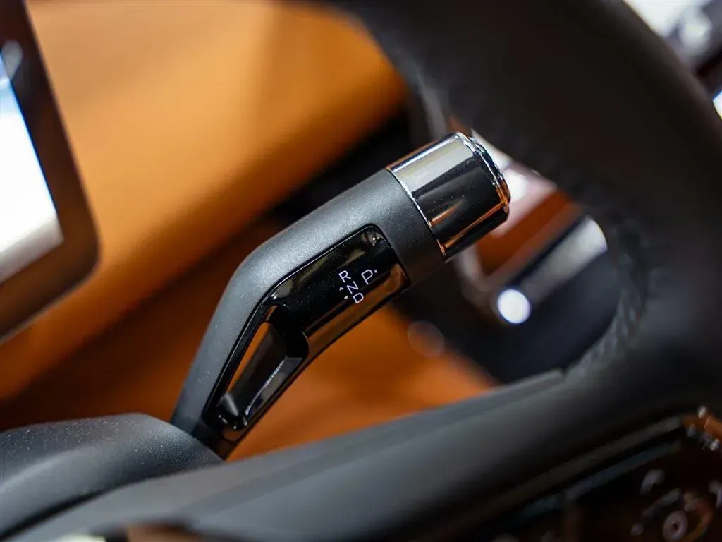 2024 LEVC L380 BEV 140KWH,autocango,china used car exporter,china ev exporter,chinese used car exporter,chinese used ev exporter