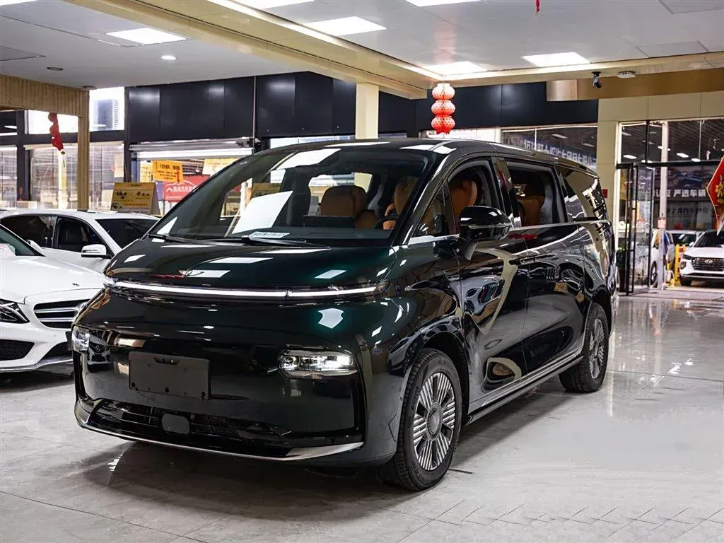 2024 LEVC L380 BEV 140KWH,autocango,china used car exporter,china ev exporter,chinese used car exporter,chinese used ev exporter