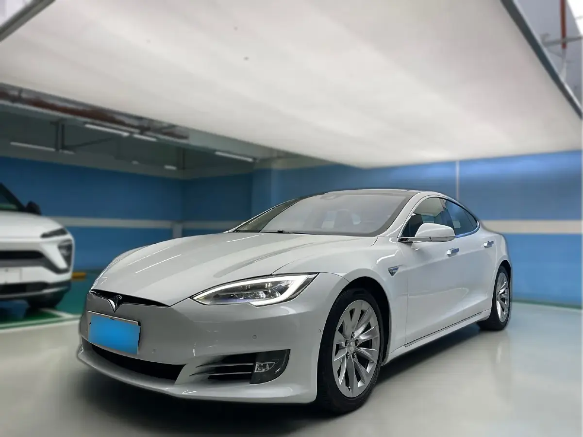 2016 Tesla Model S BEV 90KWH