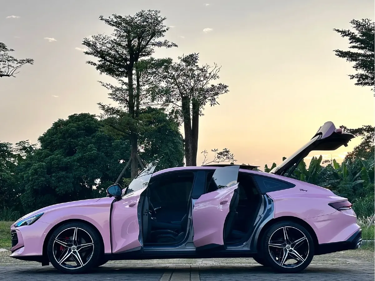 2023 MG 7 2.0T 261HP L4 9AT,autocango,china used car exporter,china ev exporter,chinese used car exporter,chinese used ev exporter