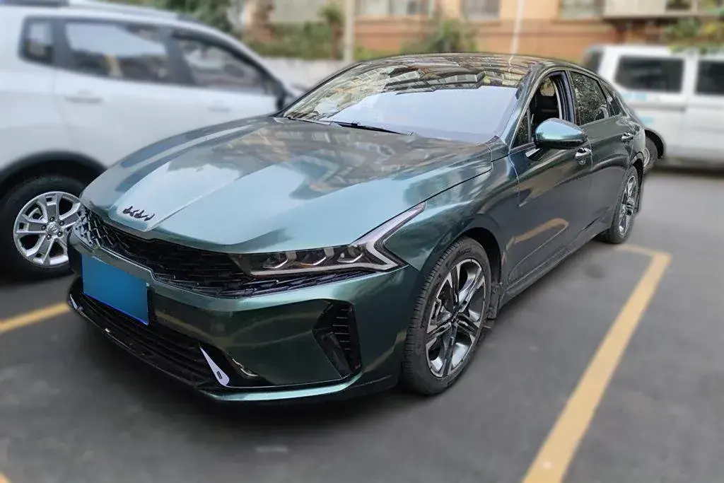 2021 Kia K5 2.0T 240HP L4 8AT
