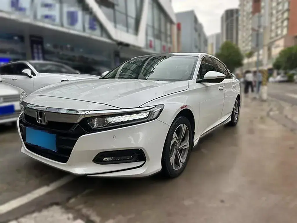 2018 Honda Accord 1.5T 194HP L4 CVT