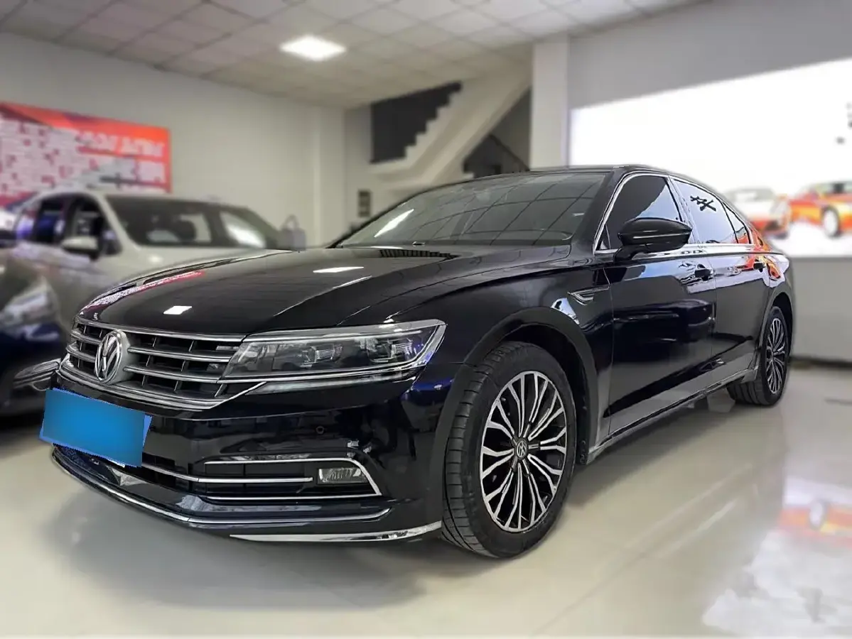 2018 Volkswagen Phideon 2.0T 224HP L4 7DCT