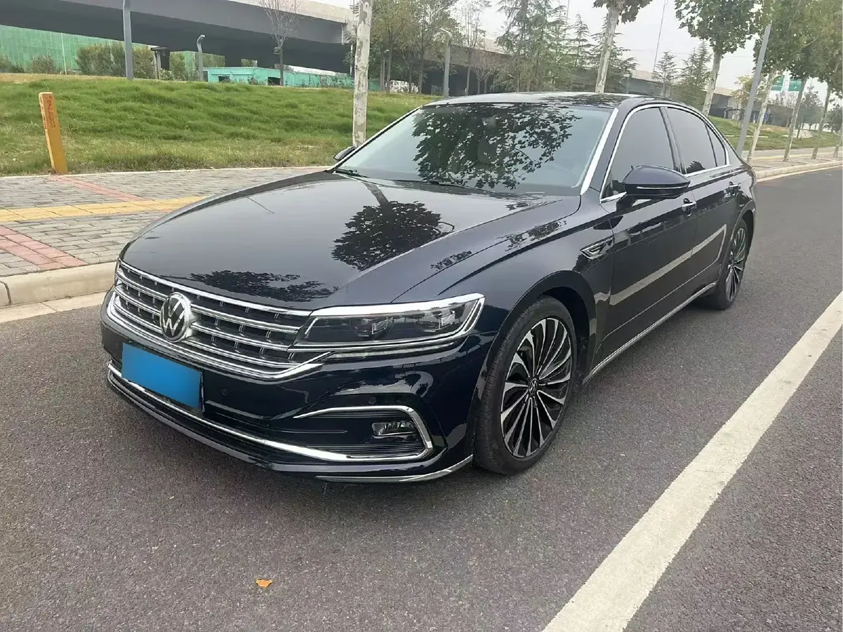 2021 Volkswagen Phideon 2.0T 224HP L4 7DCT