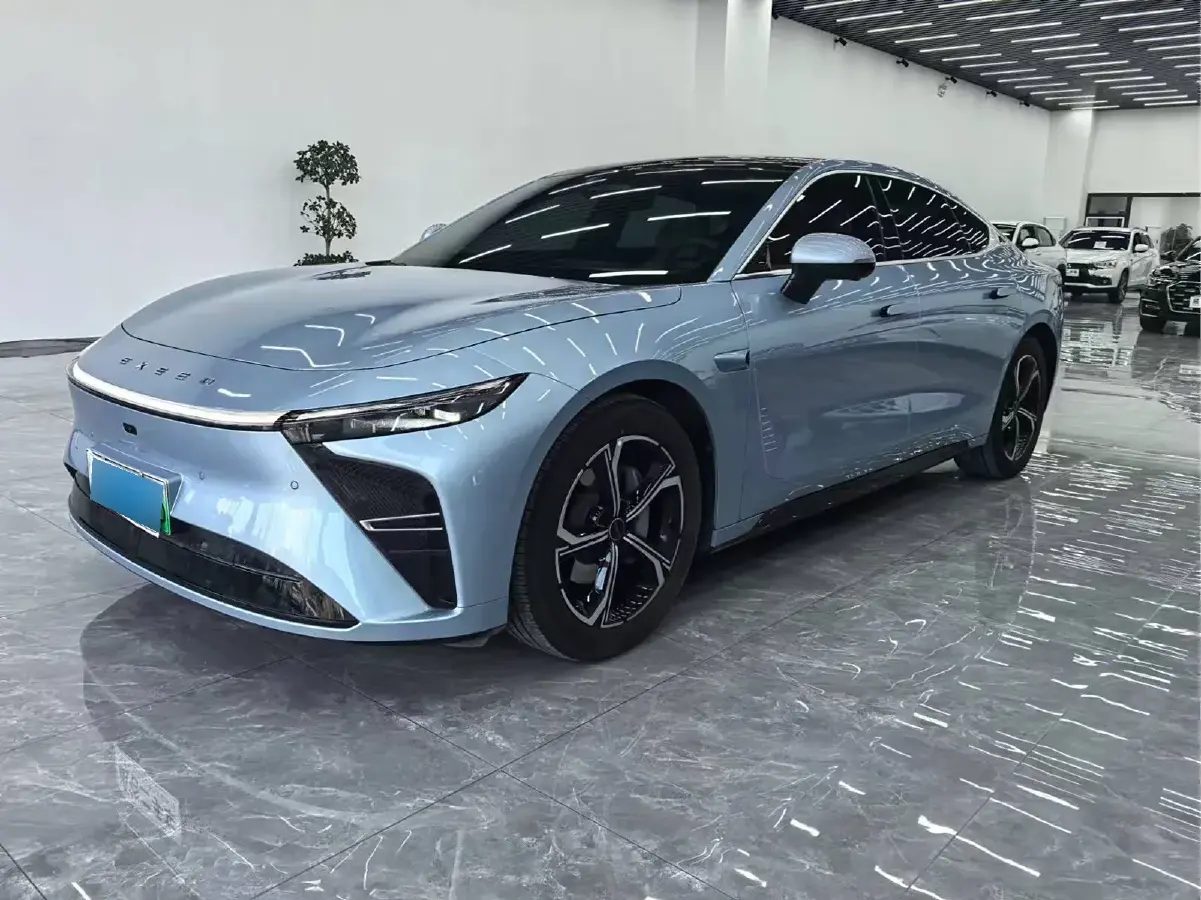 2024 Exceed Sterra ES BEV 79.9KWH