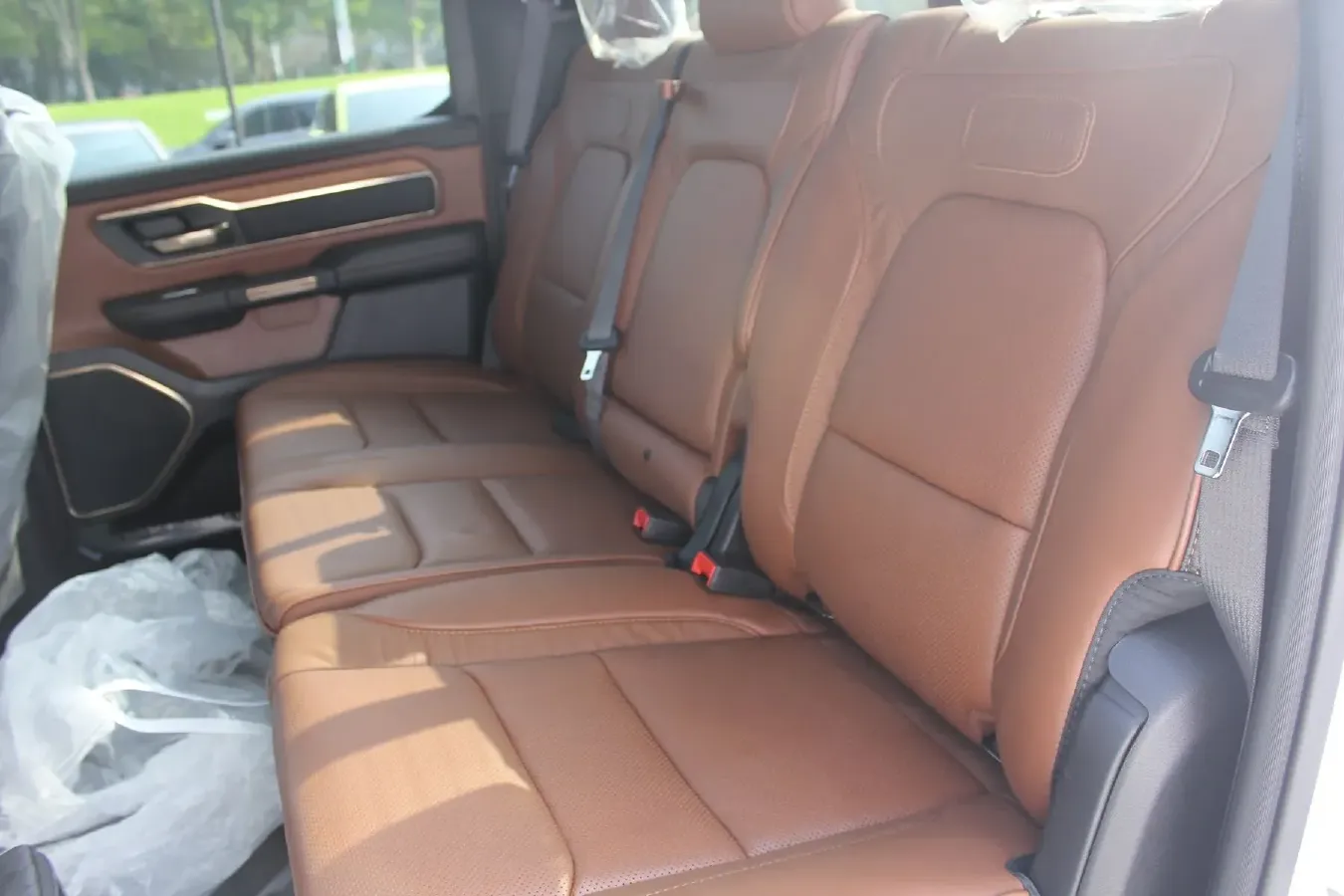 2011 RAM Trucks 5.7L 395HP V8 5AT,autocango,china used car exporter,china ev exporter,chinese used car exporter,chinese used ev exporter