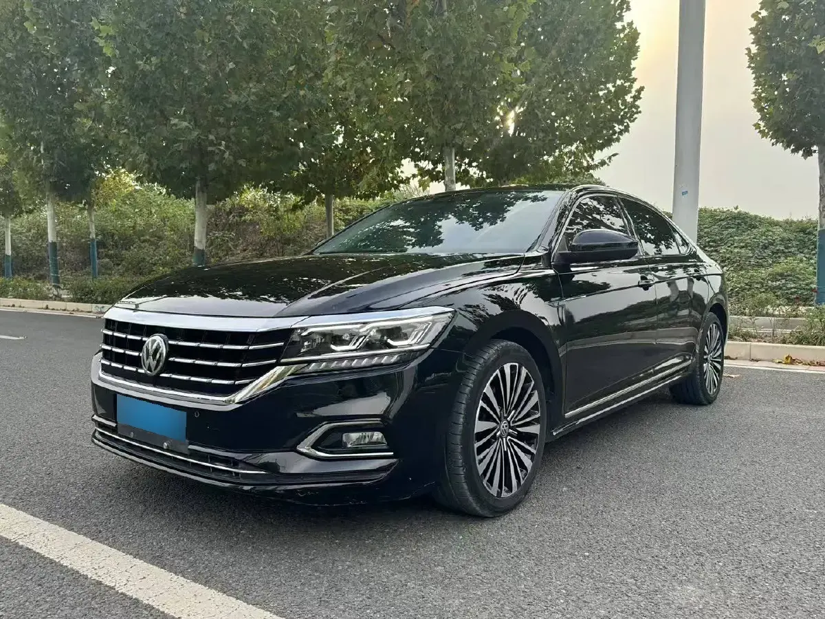 2020 Volkswagen Passat 2.0T 186HP L4 7DCT