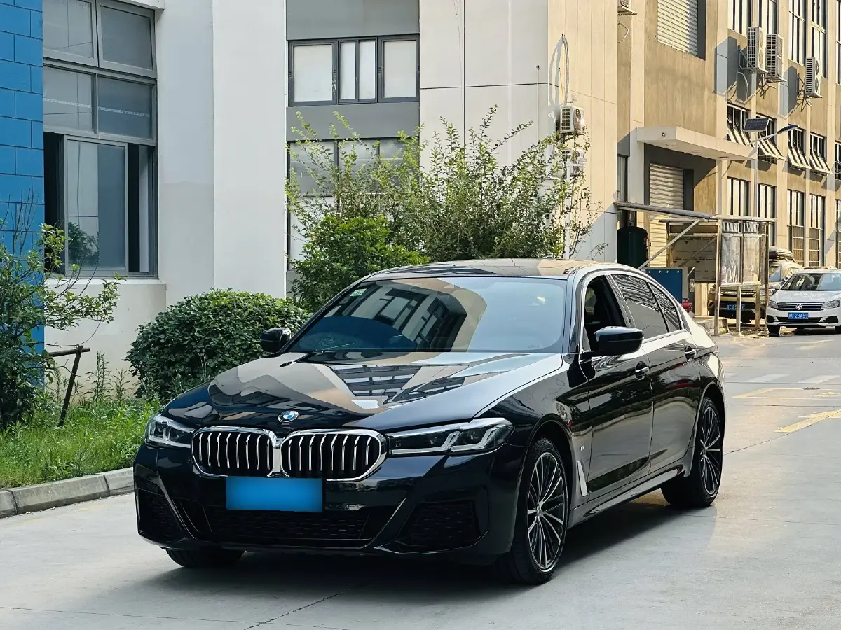 2021 BMW 5 Series 2.0T 252HP L4 8AT