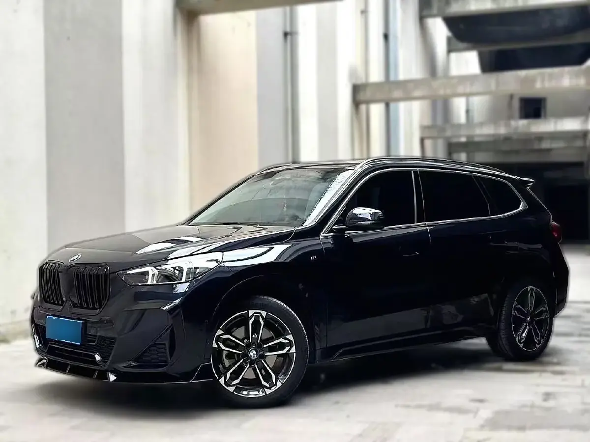 2023 BMW X1 2.0T 204HP L4 7DCT