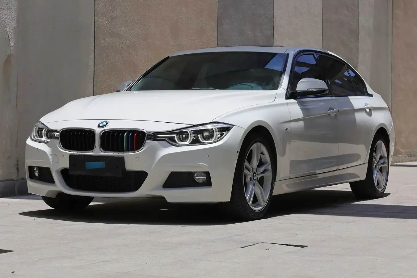 2017 BMW 3 Series 2.0T 184HP L4 8AT