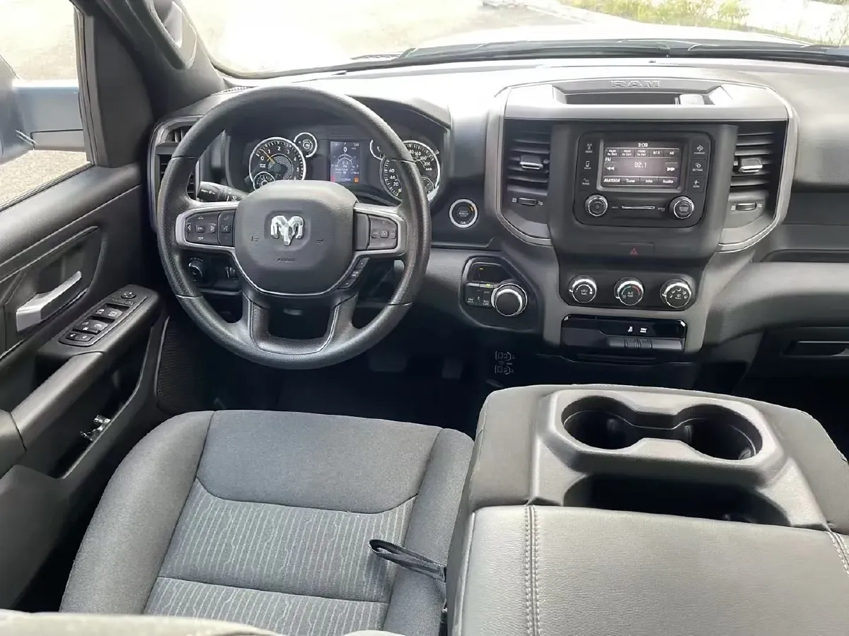 2011 RAM Trucks 5.7L 395HP V8 5AT,autocango,china used car exporter,china ev exporter,chinese used car exporter,chinese used ev exporter