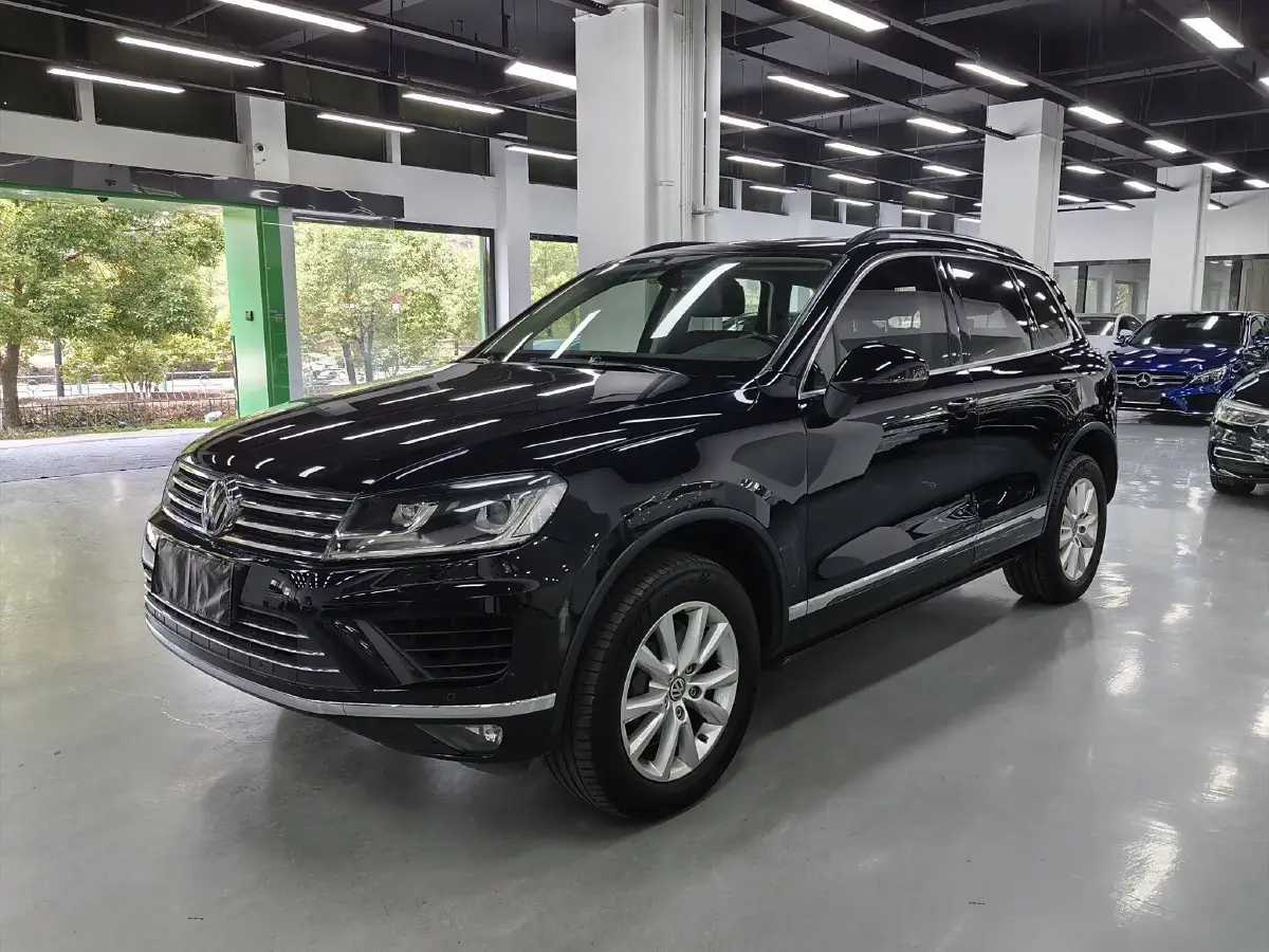 2017 Volkswagen Touareg 3.0T 320HP V6 8AT