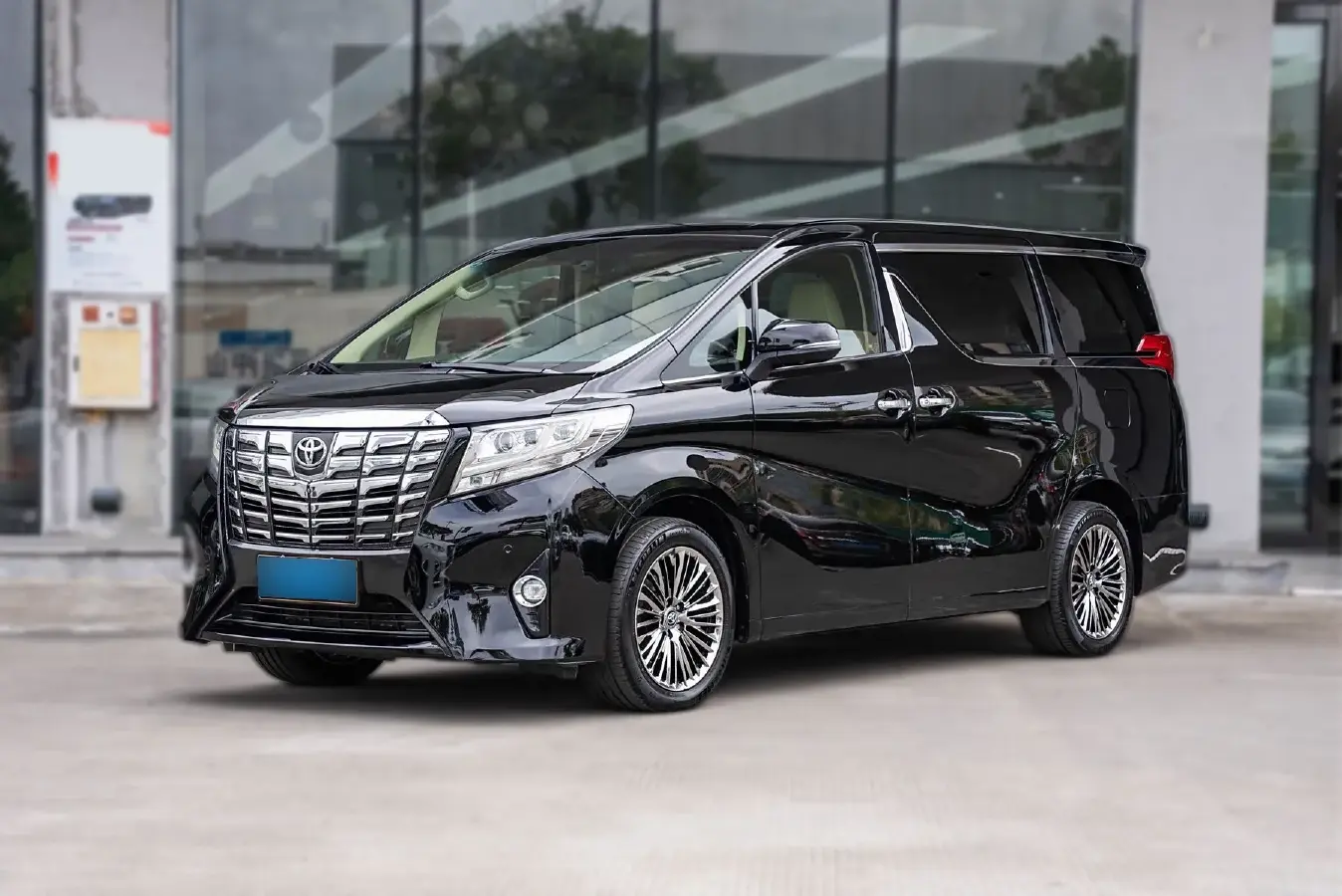 2015 Toyota Alphard 3.5L 275HP V6 6AT