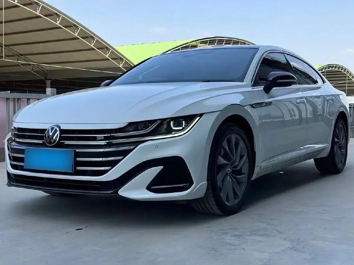 2023 Volkswagen CC 2.0T 220HP L4 7DCT