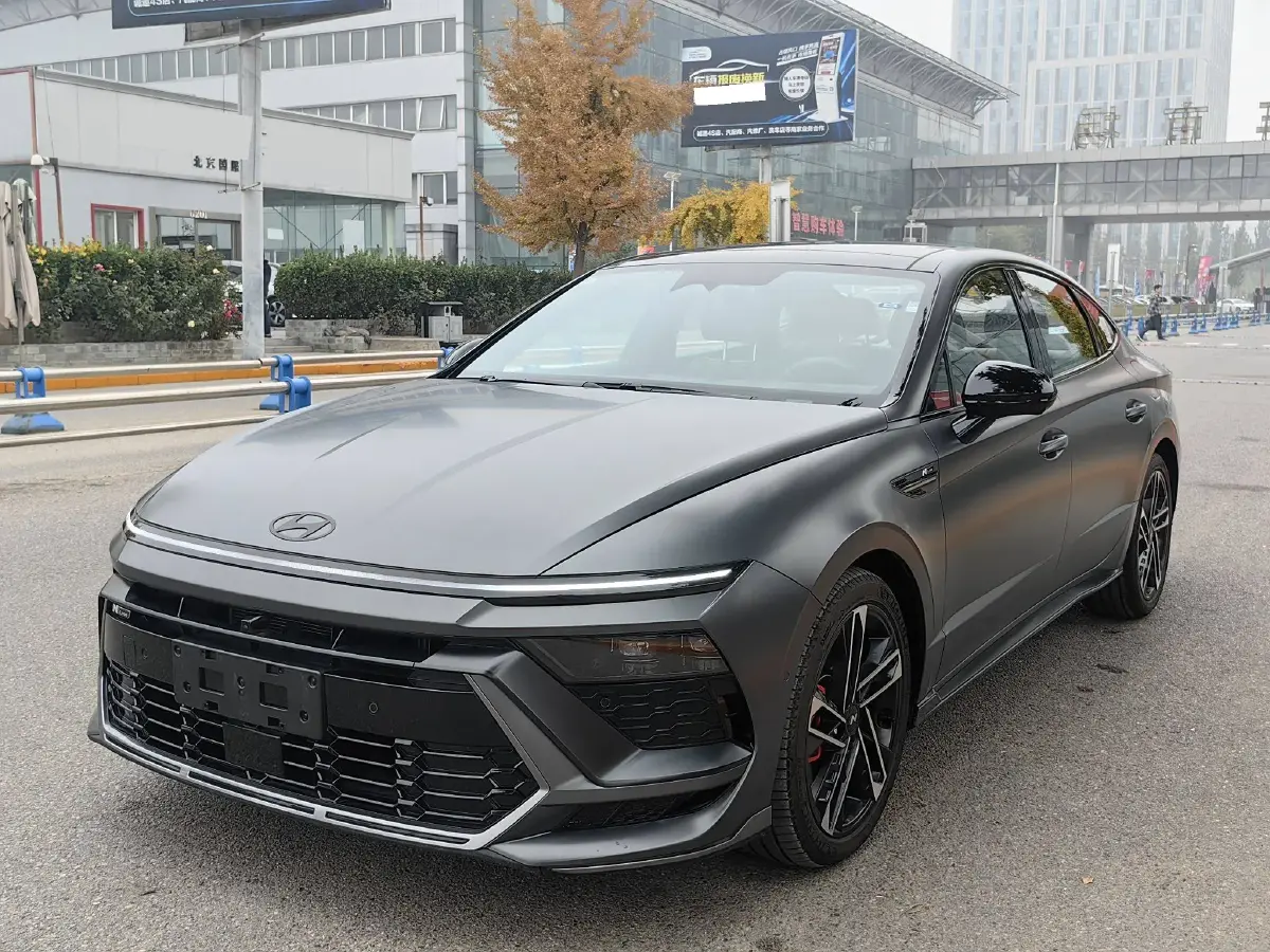 2024 Hyundai Sonata 2.0T 250HP L4 8AT