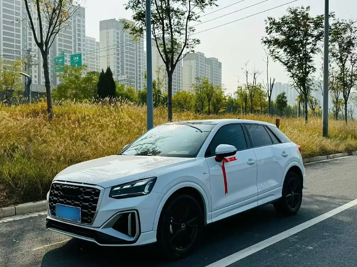 2022 Audi Q2L 1.4T 150HP L4 7DCT