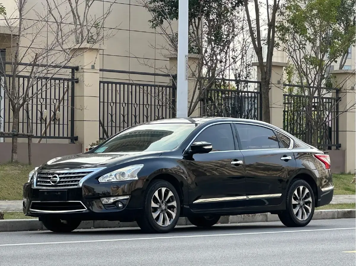 2014 Nissan Teana 2.5L 186HP L4 CVT