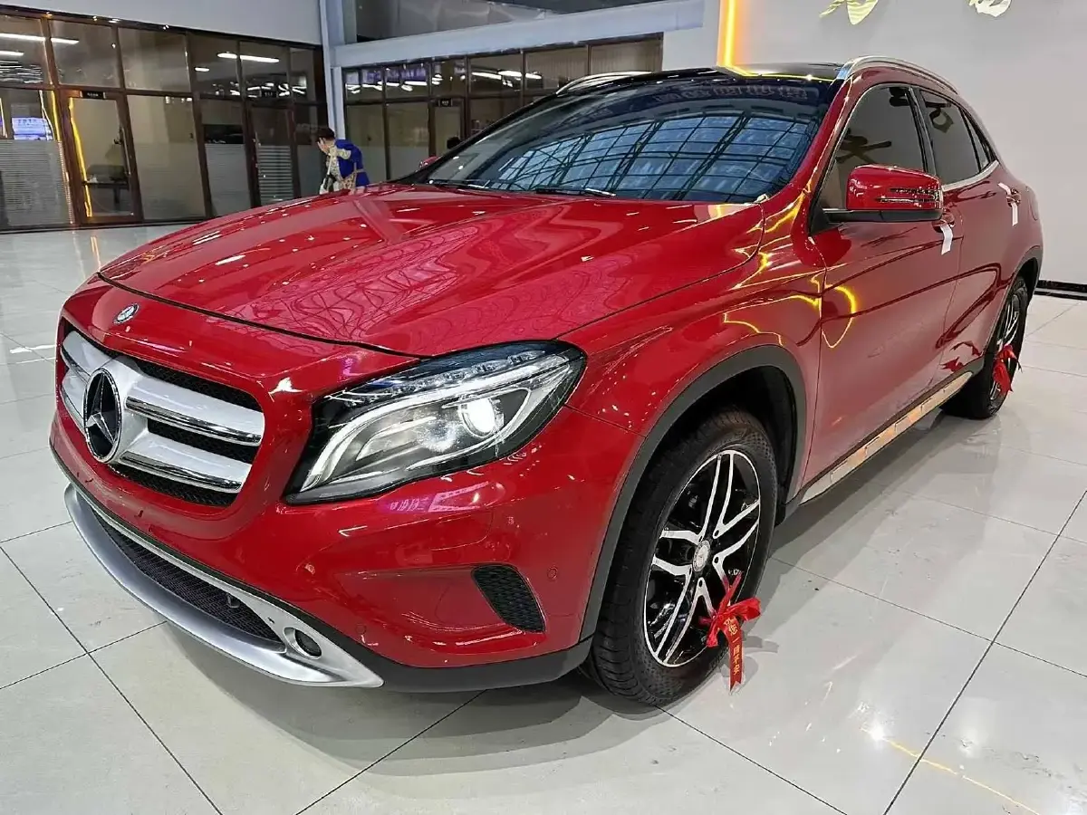 2015 Mercedes-Benz GLA Class 2.0T 184HP L4 7DCT