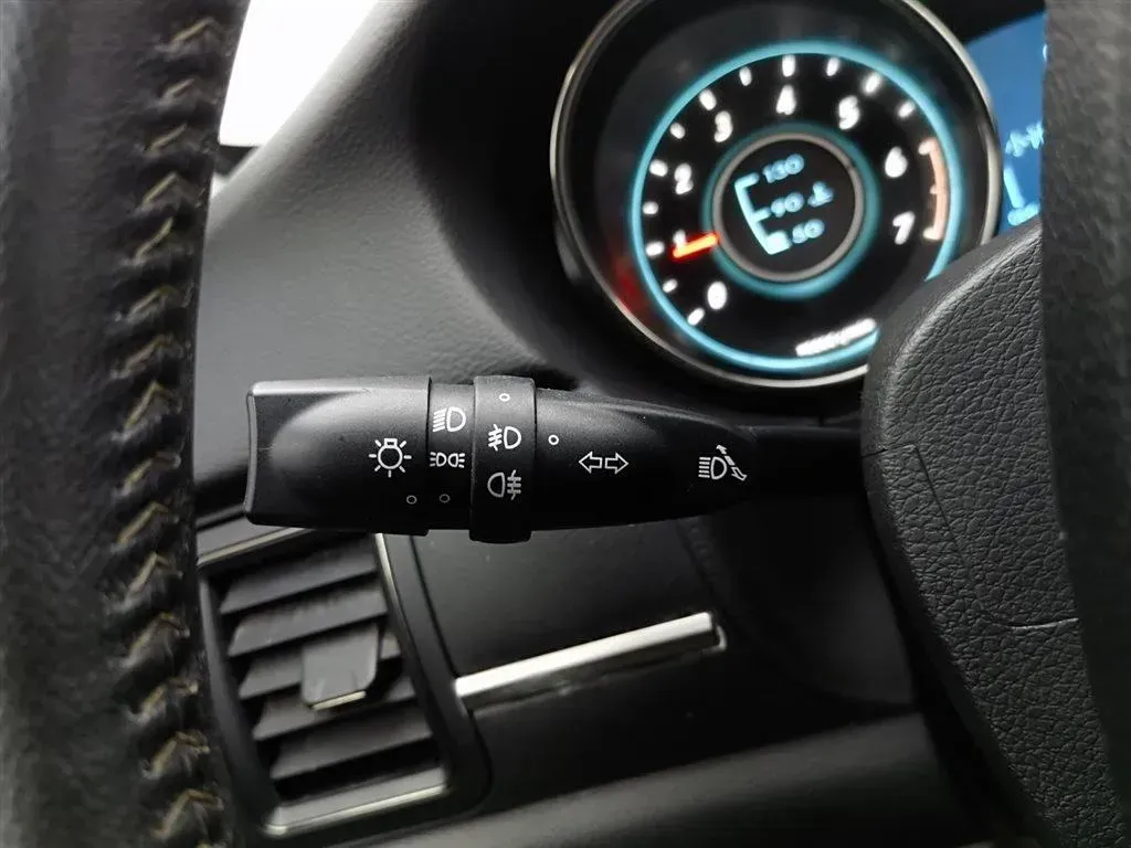 2015 BeiJing Auto Senova D50 1.5L 113HP L4 5MT,autocango,china used car exporter,china ev exporter,chinese used car exporter,chinese used ev exporter