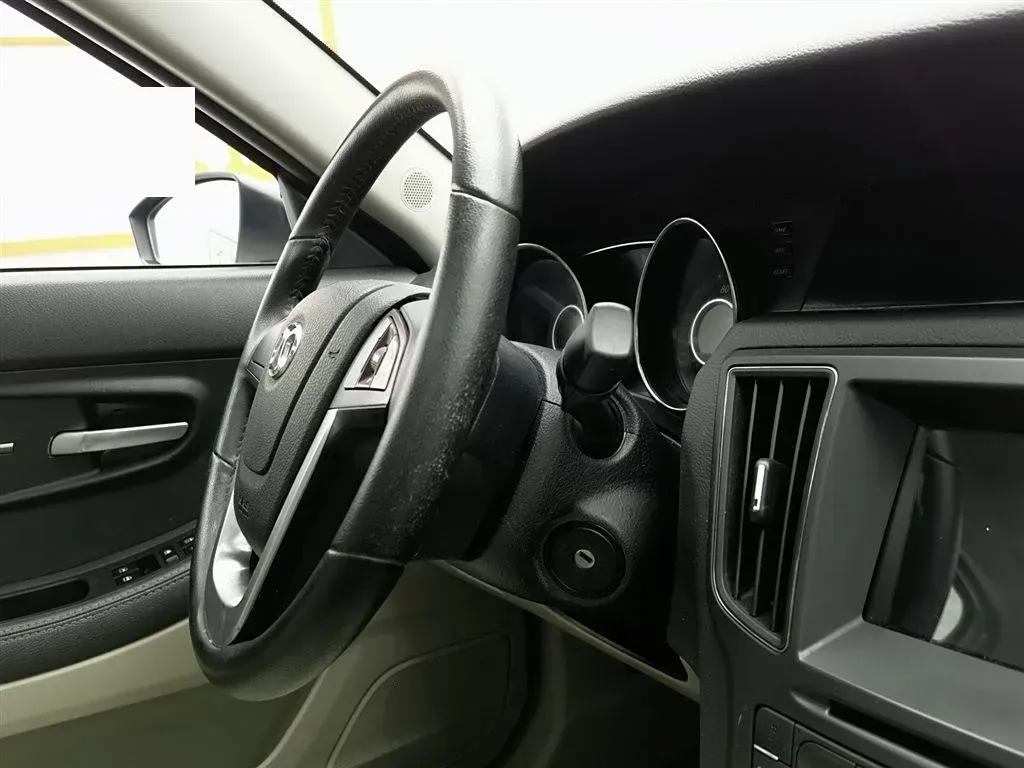 2015 BeiJing Auto Senova D50 1.5L 113HP L4 5MT,autocango,china used car exporter,china ev exporter,chinese used car exporter,chinese used ev exporter