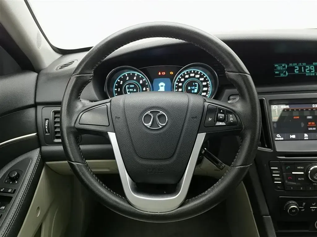 2015 BeiJing Auto Senova D50 1.5L 113HP L4 5MT,autocango,china used car exporter,china ev exporter,chinese used car exporter,chinese used ev exporter