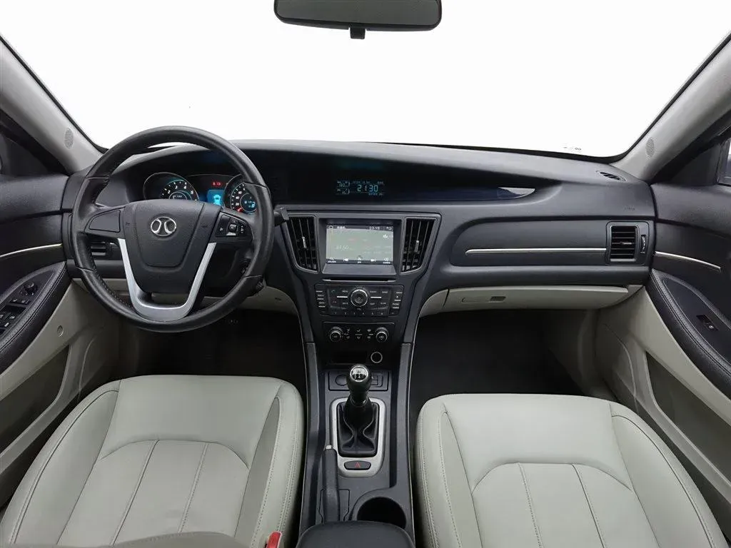 2015 BeiJing Auto Senova D50 1.5L 113HP L4 5MT,autocango,china used car exporter,china ev exporter,chinese used car exporter,chinese used ev exporter