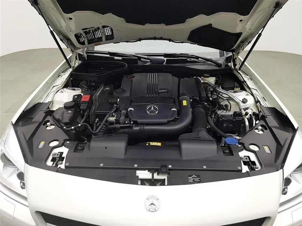 2011 Mercedes-Benz SLK Class 1.8T 184HP L4 7AT,autocango,china used car exporter,china ev exporter,chinese used car exporter,chinese used ev exporter