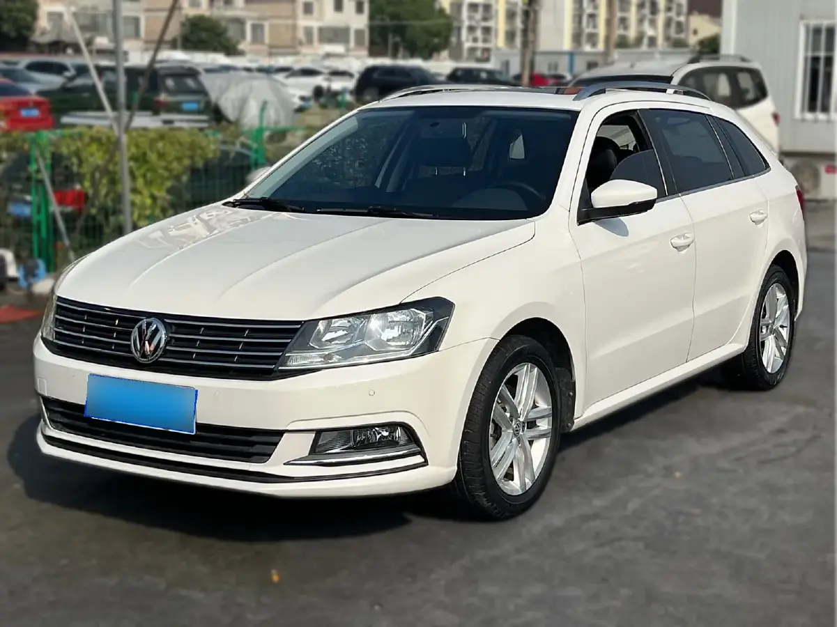 2015 Volkswagen Gran Lavida 1.6L 110HP L4 6AT