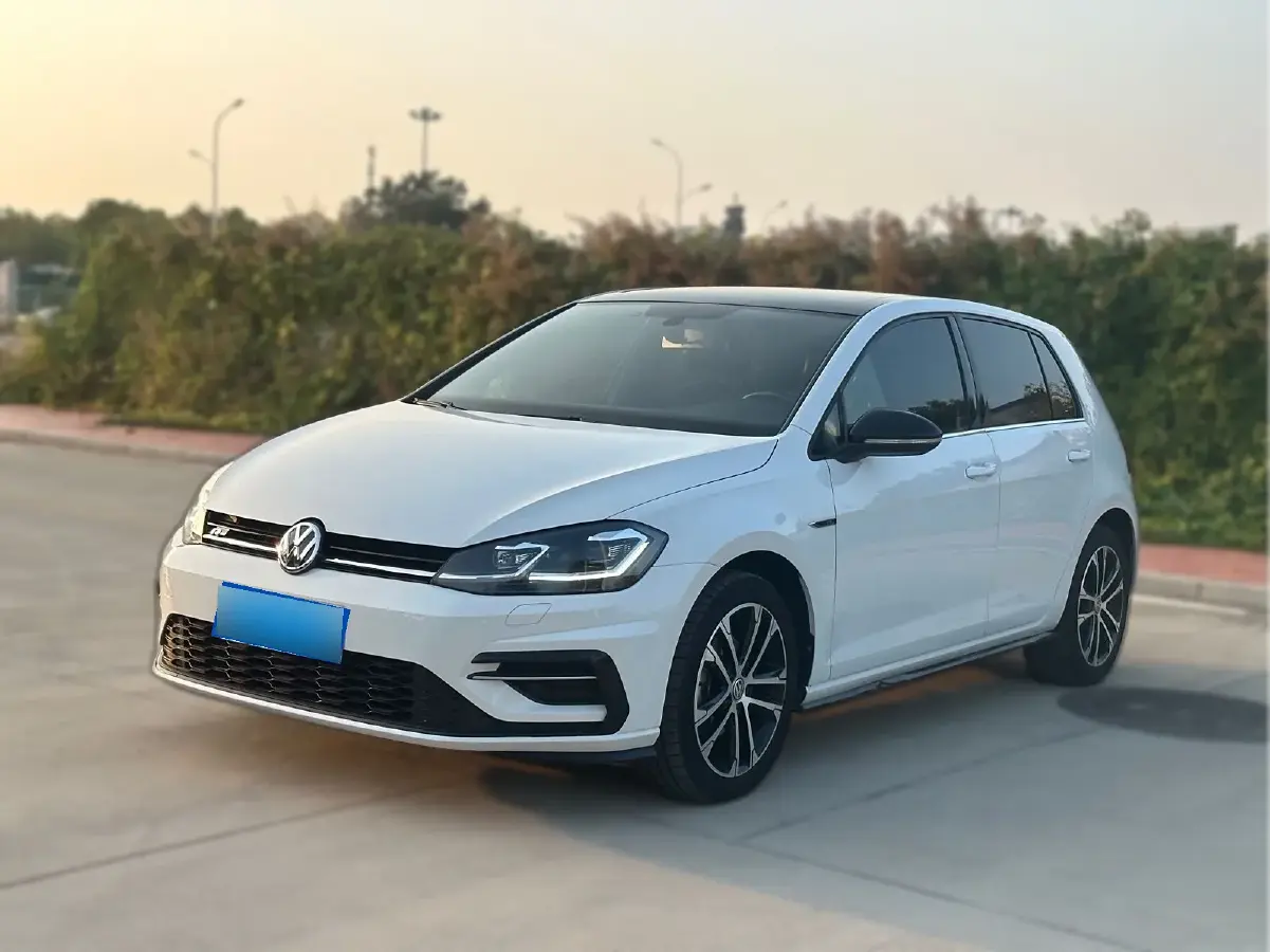 2018 Volkswagen Golf 1.4T 150HP L4 7DCT