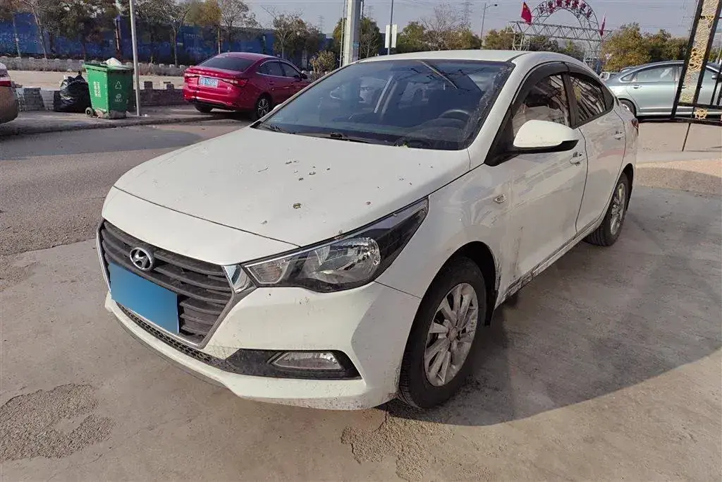 2016 Hyundai Verna 1.4L 100HP L4 6MT