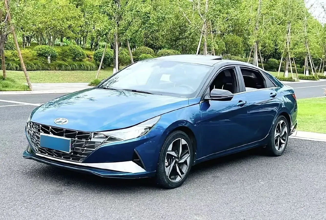 2021 Hyundai Elantra 1.5L 115HP L4 CVT