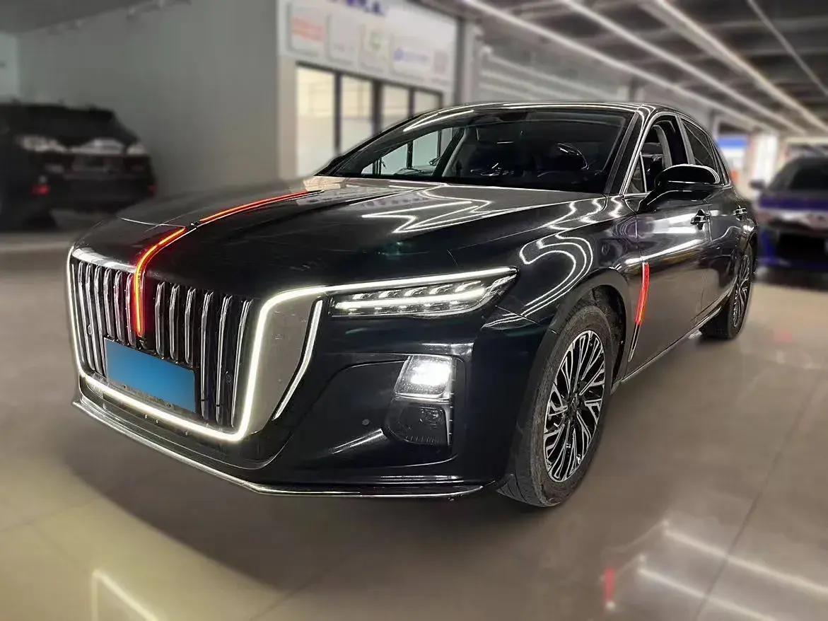 2024 HongQi H5 2.0T 224HP L4 8AT