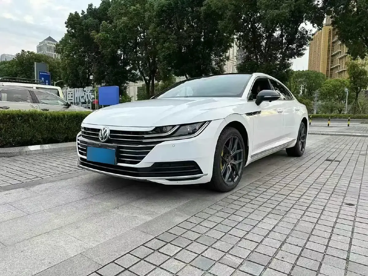 2019 Volkswagen CC 2.0T 186HP L4 7DCT