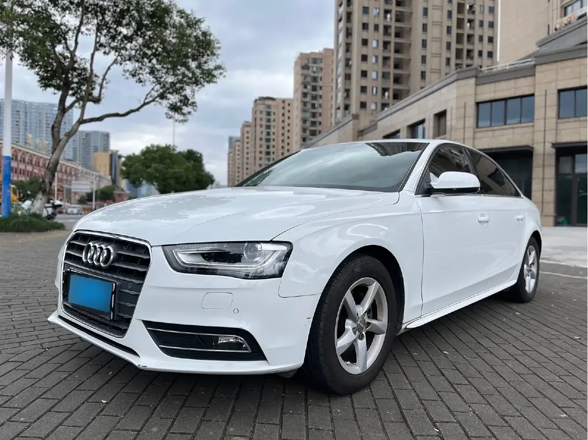 2015 Audi A4L 2.0T 180HP L4 CVT